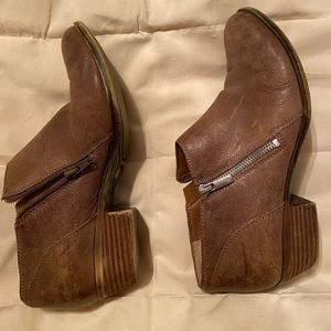 Lucky Brand Tan Leather Booties size 9.5
